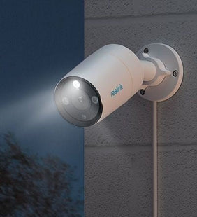 RLC-1212A, intelligente 12MP PoE bulletcamera met spotlight - alarmsysteemexpert.nl